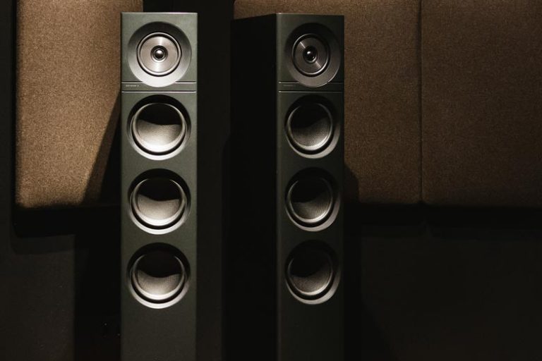 Speakers vs. Headphones 5 Differences That Matter