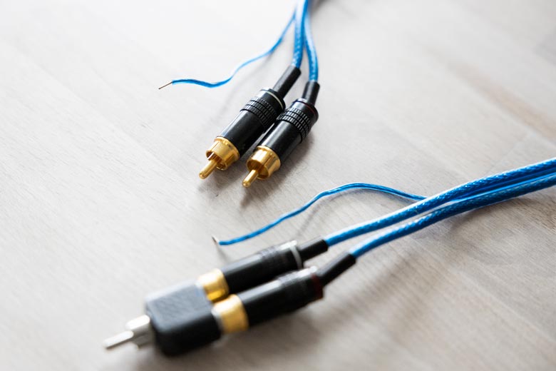 Subwoofer cable